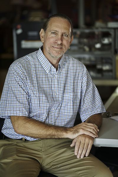 Fred Maxik, Lighting Science Group's Founder and Chief Technology Officer, is a speaker at Partnership for a Healthier America's 2017 Building a Healthier Future Summit. 