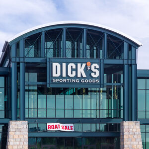 Image of a DICK's Sporting Goods storefront. 